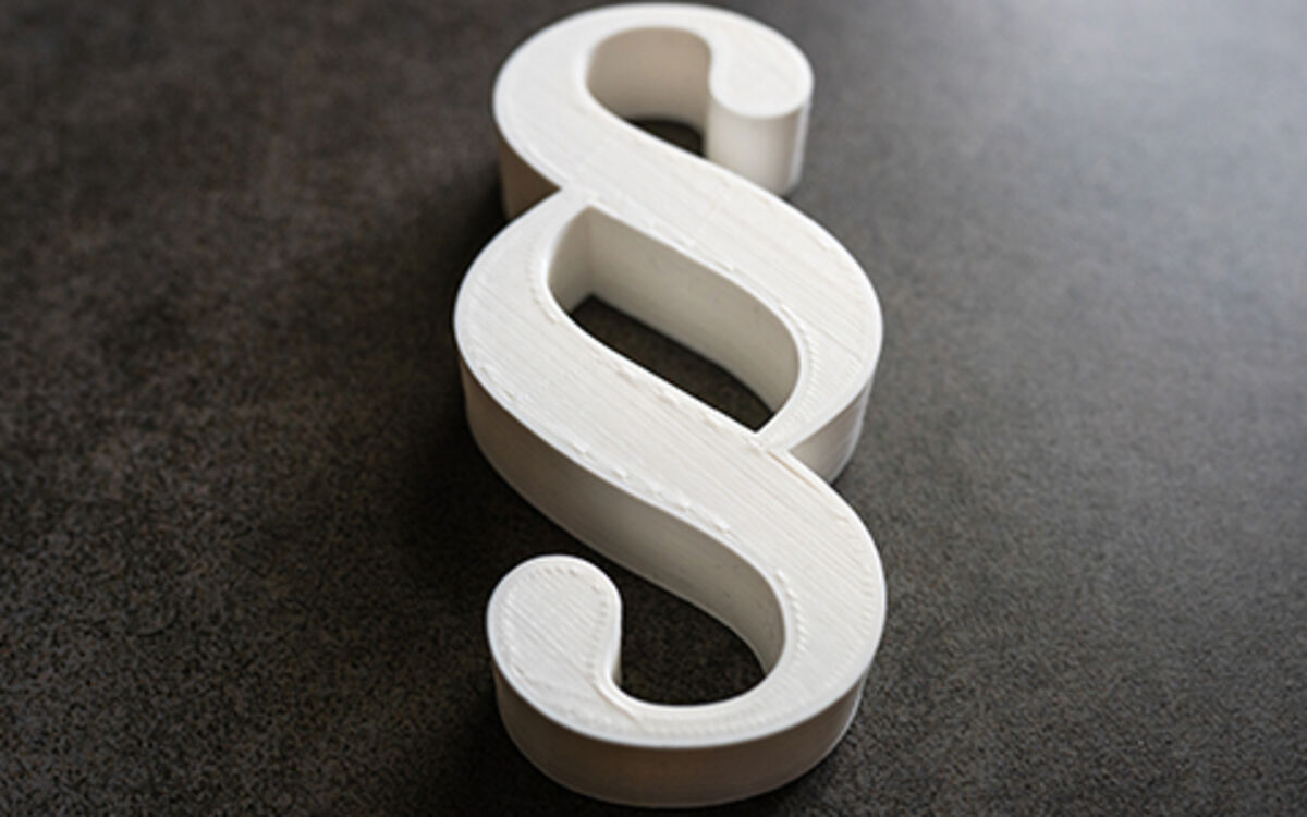 Summary on legal information for investors White paragraph sign in 3D on a black background